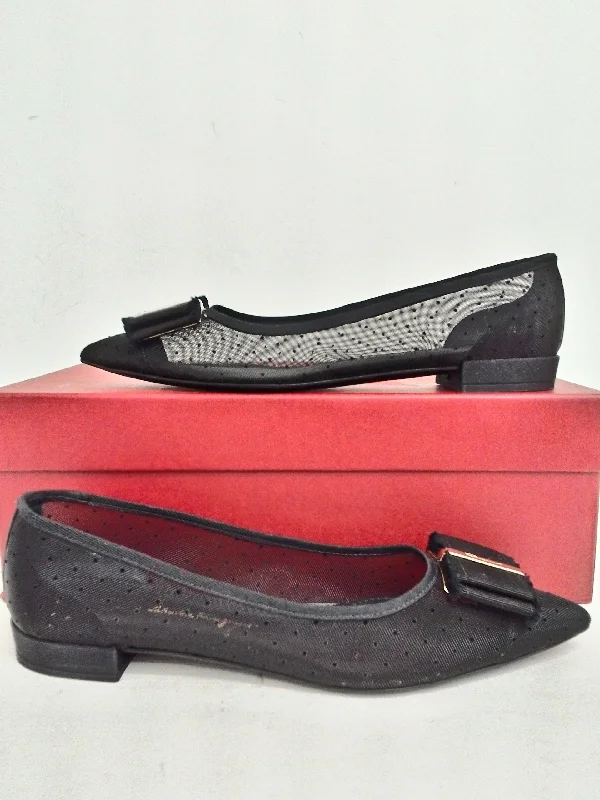 Free delivery on leather wear Salvatore Ferragamo Women's Zeri Black Fabric Flats Size 6.5 B Free delivery on leather wear Salvatore Ferragamo Women's Zeri Black Fabric Flats Size 6.5 B