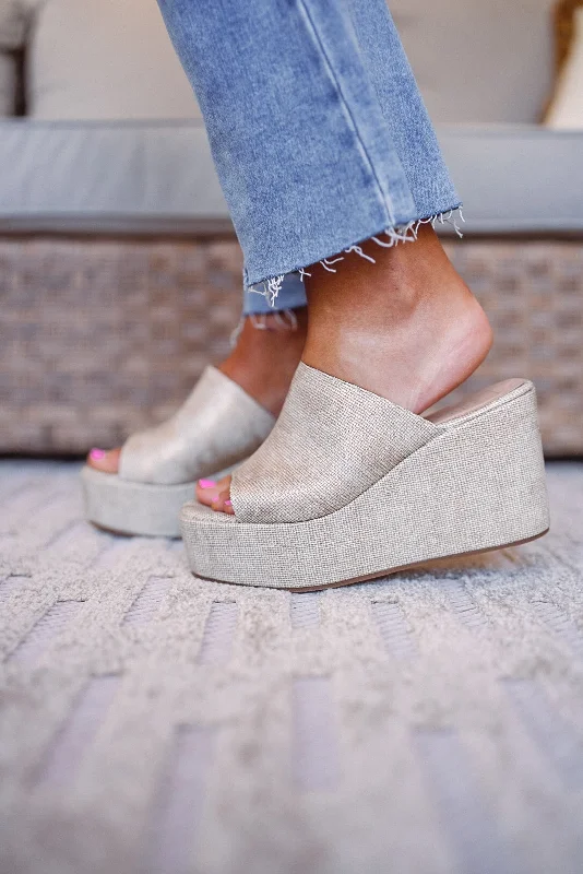 Fashionable Sneakers Collection Shu Shop Ilaria Gold Sandals