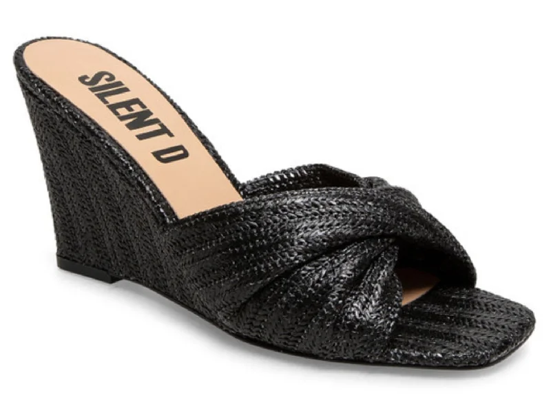 Silent D: Katia in Black Raffia