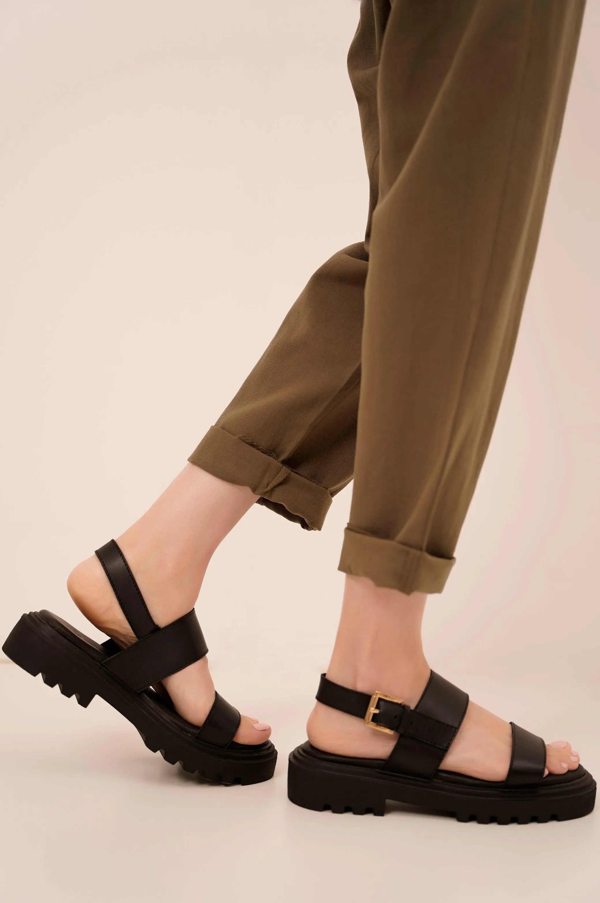 Comfortable Slippers For Home CHUNKY LEATHER SANDALS