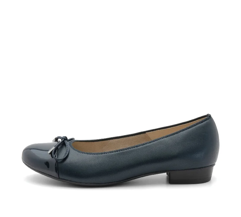 Best Sneakers For Work Belinda Women's Bow Ballet Flat