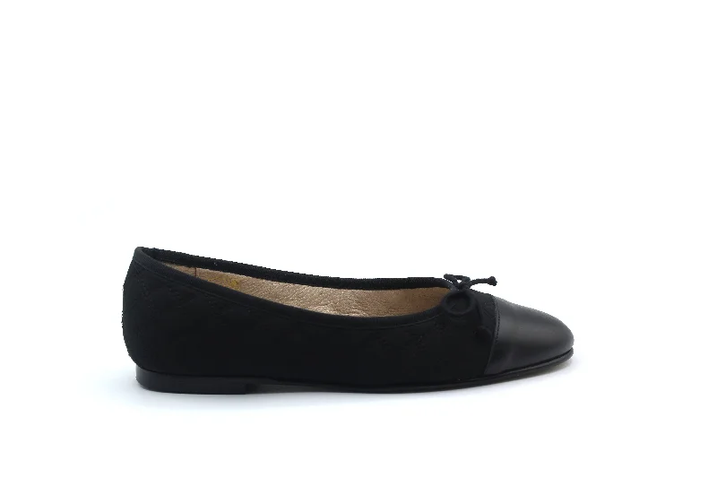 Sporty Hiking Shoes Valencia Black Quilted Cap Toe Ballet Flat