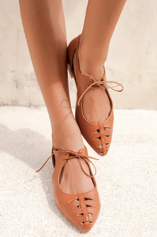 Outdoor Sneakers Collection Eden Pointy Toe Ballet Flats