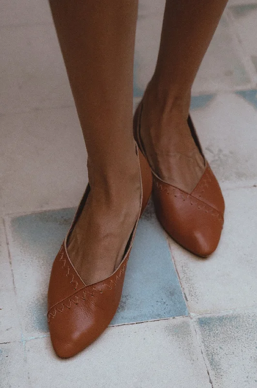 Durable Work Boots Elle Pointy Toe Leather Ballet Flats