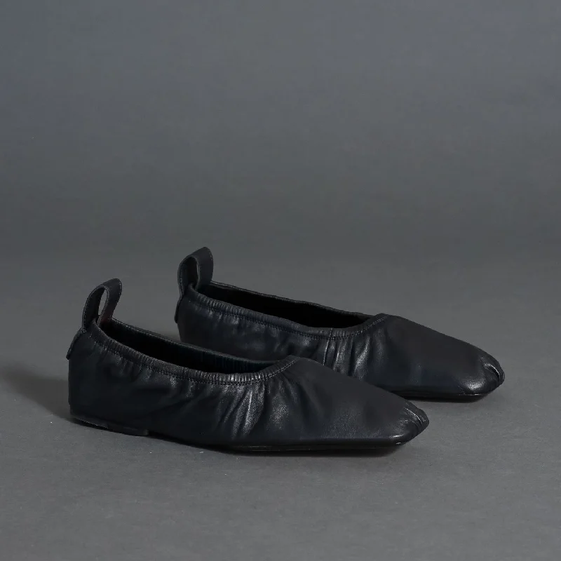 Running Footwear Sale L30 Black