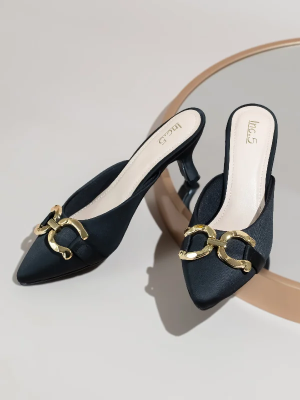 Sporty Casual Shoes Women Black & Gold-Toned Buckle Embellished Kitten Heel Mules