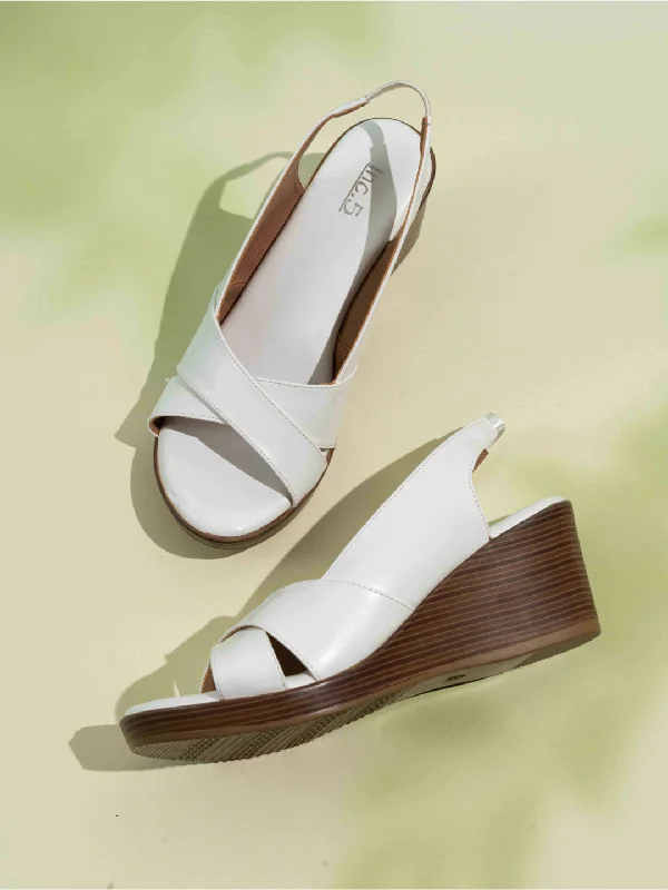 Warm Winter Boots Womens White Party Wear Solid Round Toe Wedges Heel Sandals