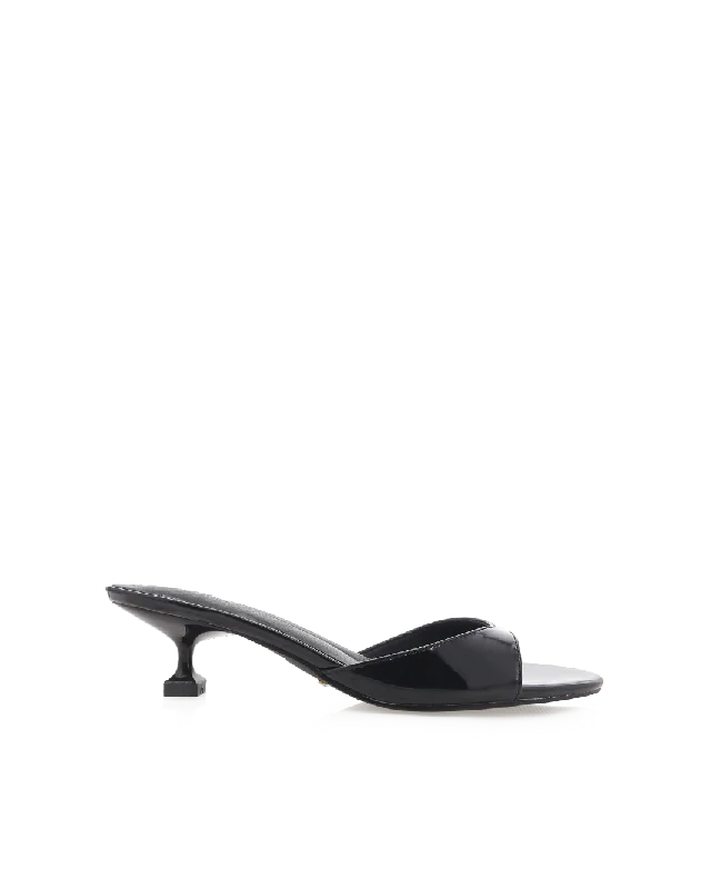 Outdoor Running Shoes YASSER - BLACK PATENT