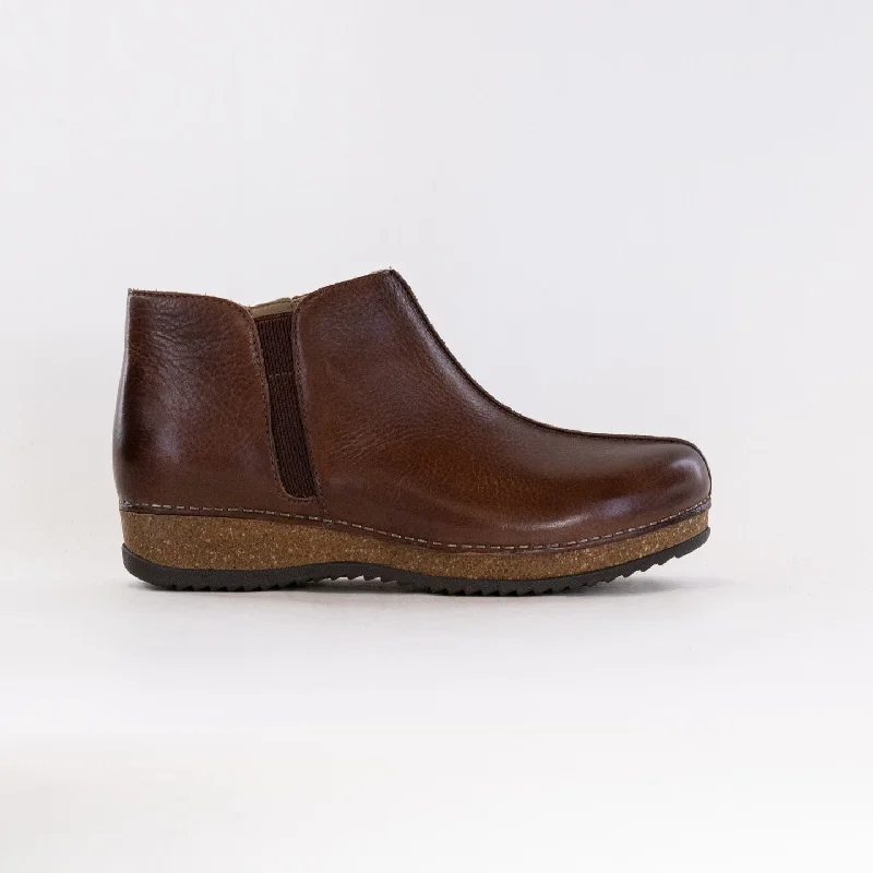 Running Shoes For Sale Dansko Makara (Women's) - Brown Waxy