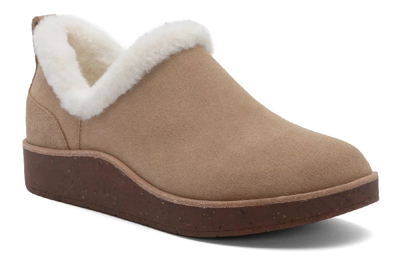 Fashionable Moccasins Pioneer Bootie