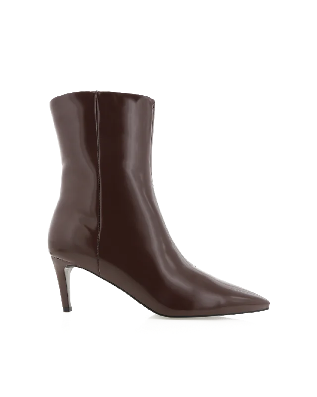 Classic Flat Shoes AINSLEY - CHOC SHINE