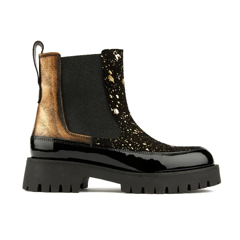 Stylish Casual Footwear Bora - Black & Gold