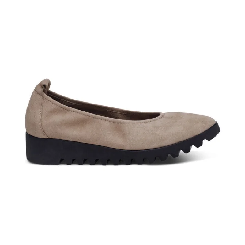 Stylish Sneakers For Hiking Aetrex Women's Brianna Ballet Flat Taupe