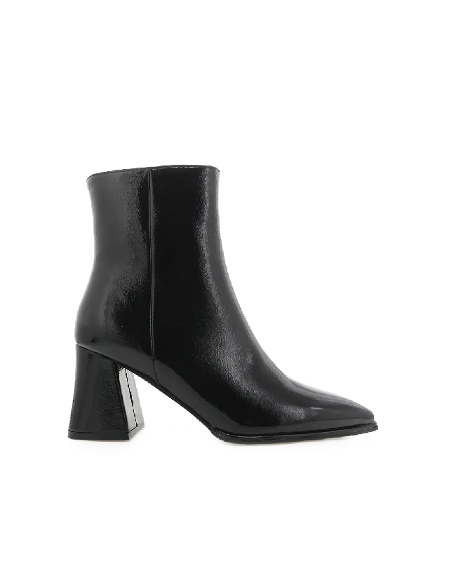 Trendy Boots For Winter CADEN - BLACK CRINKLE PATENT