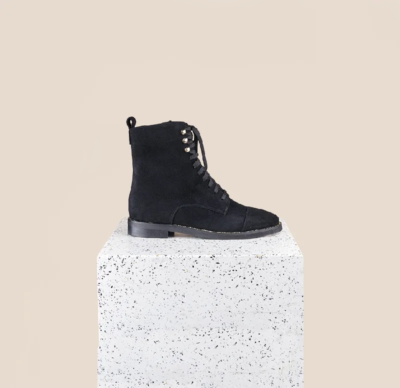 Comfortable Hiking Footwear Catania - Black Suede
