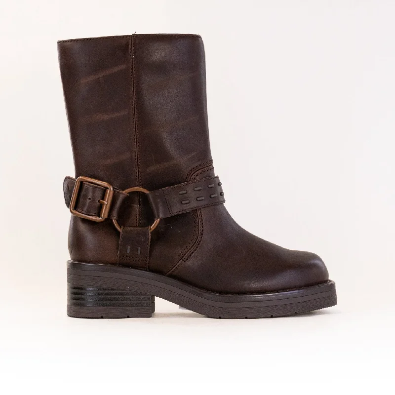 Stylish Running Footwear Clarks Rebelle Up Boot (Women's) - Walnut
