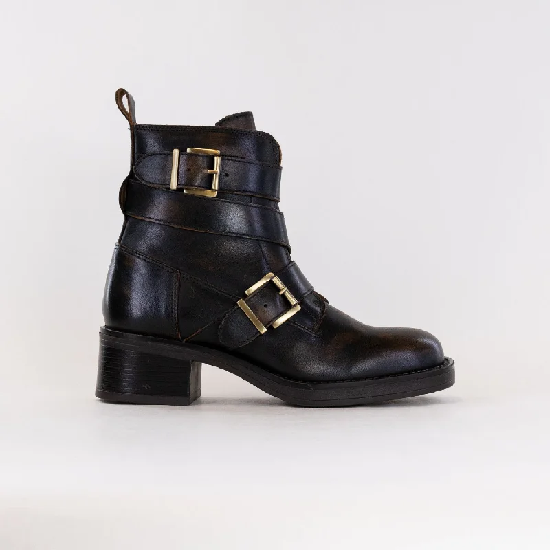 Sporty Hiking Shoes Eric Michael Brooklyn (Women's) - Brown Distressed
