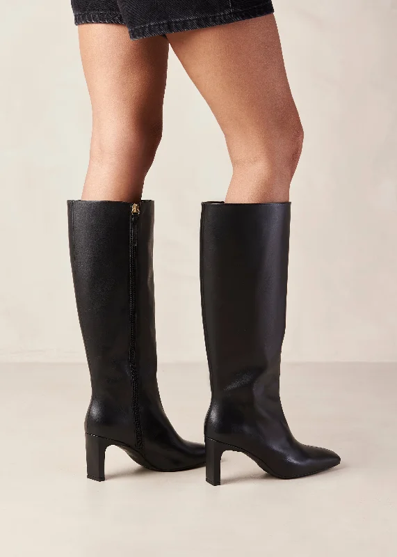 Formal Sports Shoes Isobel Black Leather Boots