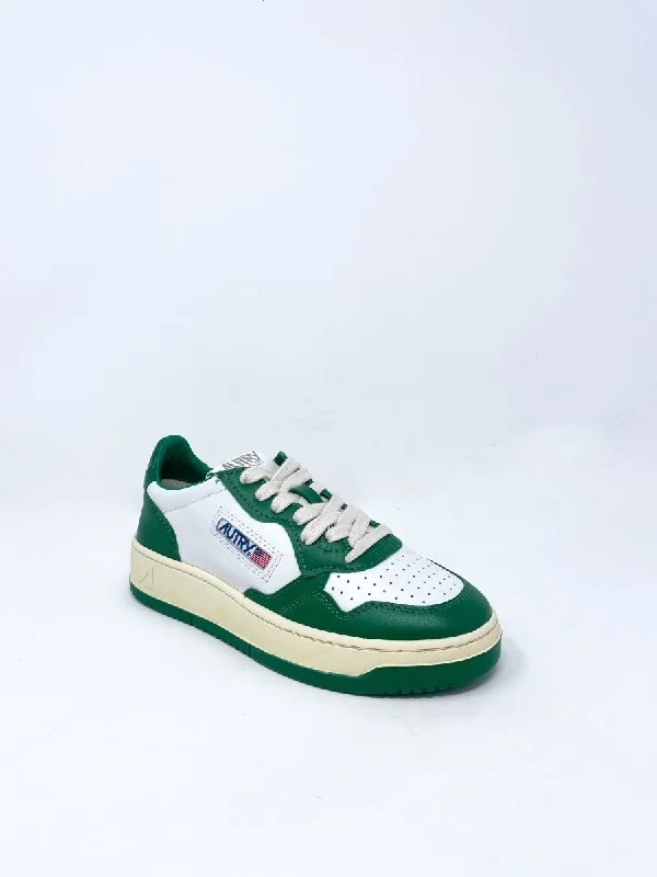 Sporty Casual Boots Medalist Low Sneakers in Two Tone Leather White & Green