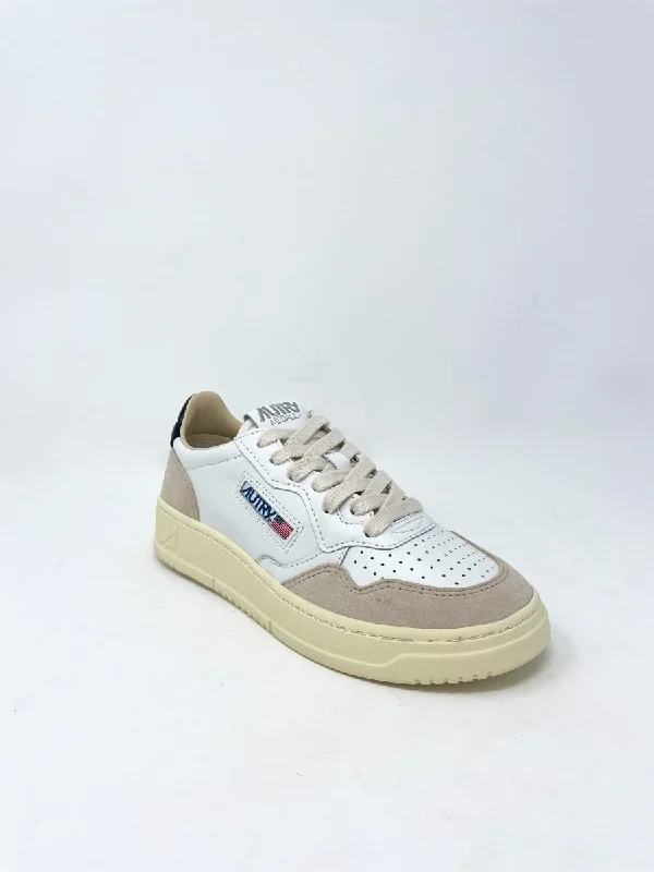 Trendy Walking Shoes Medalist Low Top Sneakers in White & Black Suede Leather
