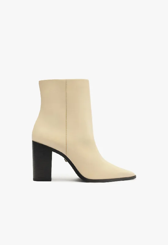 Sporty Casual Shoes Mikki Block Bootie