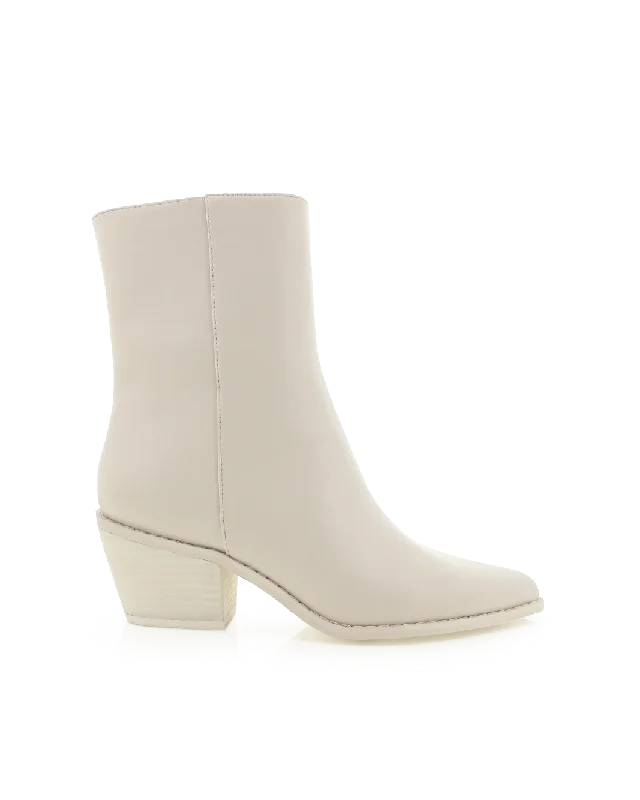 Breathable Hiking Footwear NAIDA - IVORY