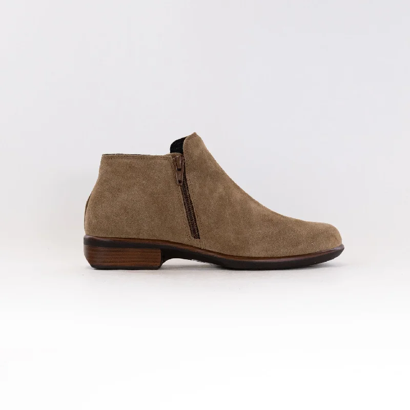 Stylish High Heels Naot Helm (Women's) - Acorn Suede