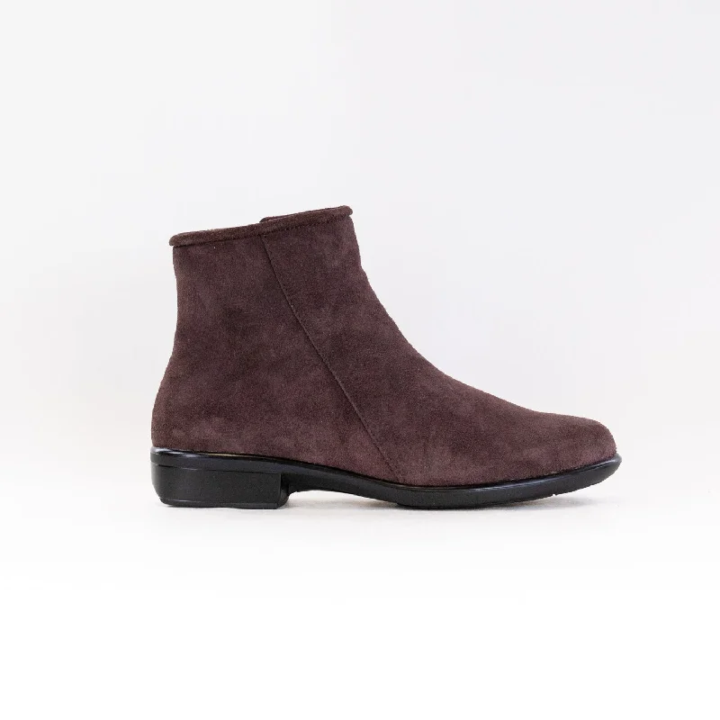 Trendy Casual Shoes Naot Norther (Women's) - Cordovan Soft Suede