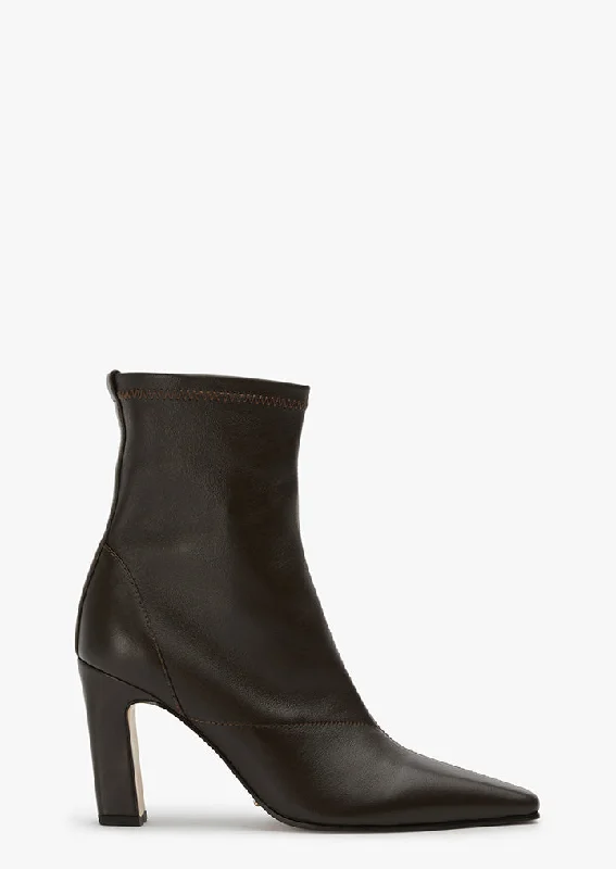 Trendy Walking Shoes Samuel Chocolate Nappa
