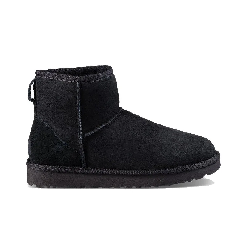 Fashionable Moccasins UGG Women's Classic Mini II Black