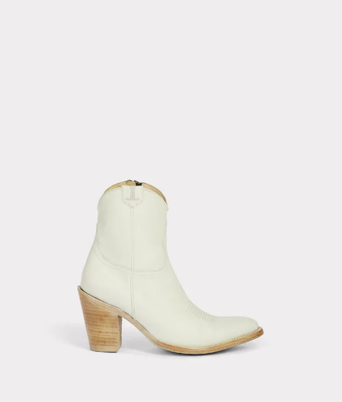 Cozy Winter Shoes Violet :: Cream